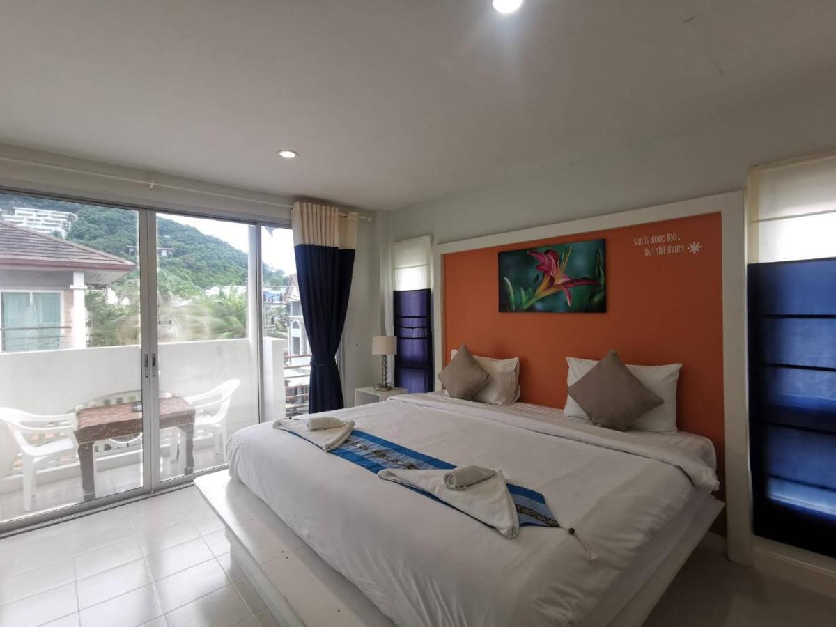 Phuket Racha Kata Homestay Bagian luar foto