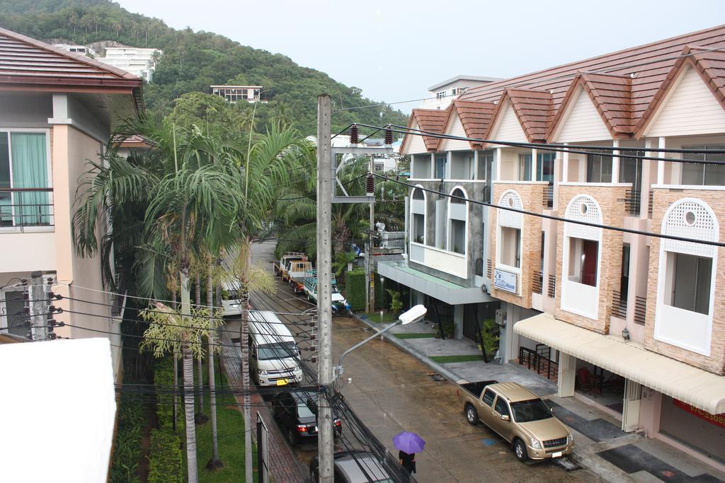 Phuket Racha Kata Homestay Bagian luar foto