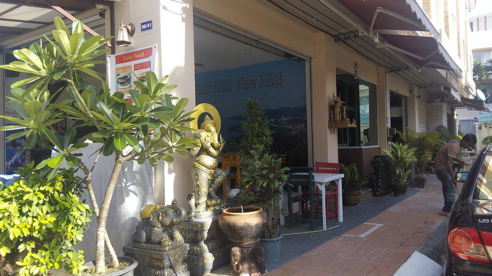 Phuket Racha Kata Homestay Bagian luar foto