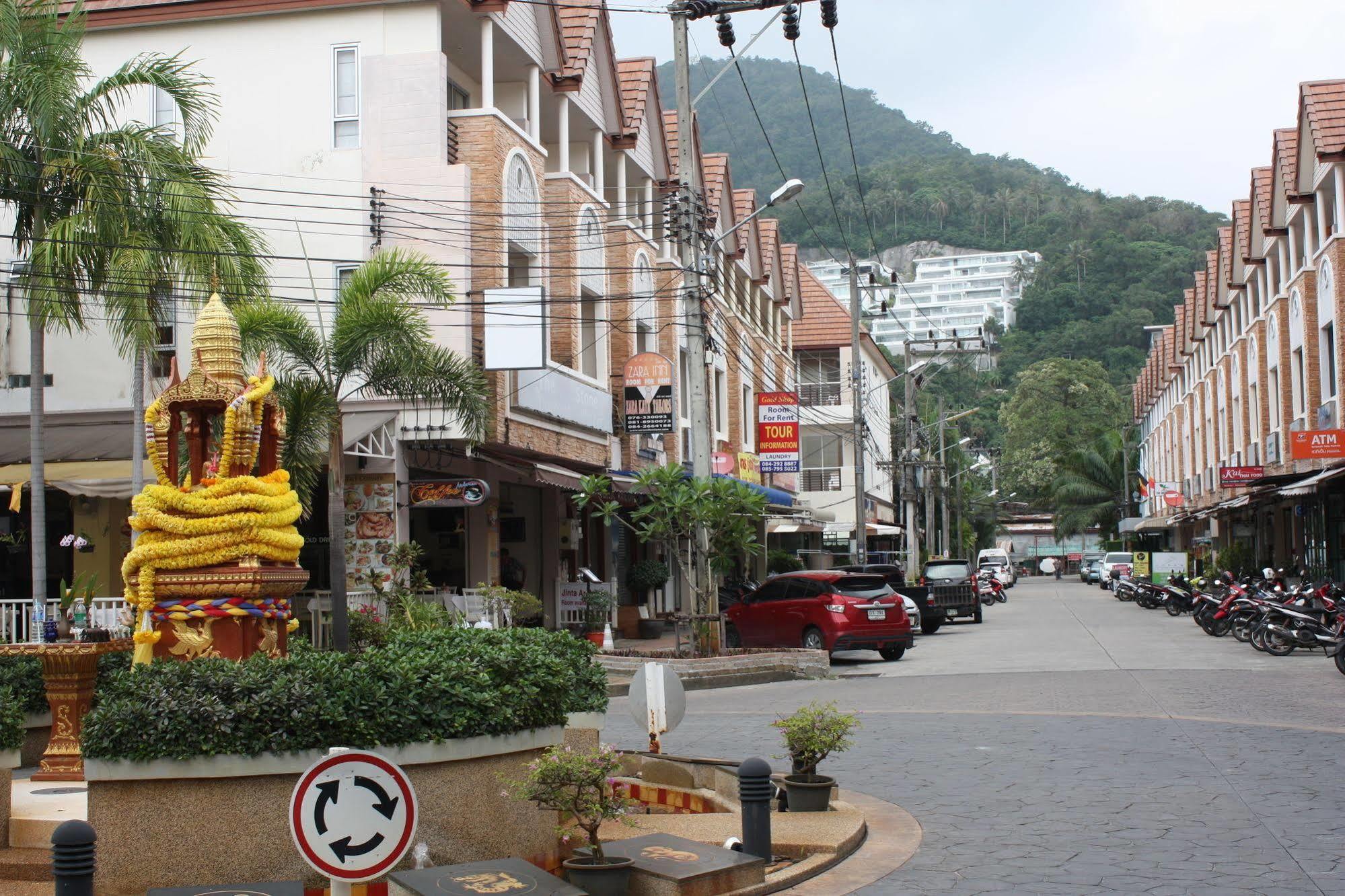 Phuket Racha Kata Homestay Bagian luar foto